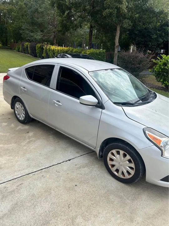 2016 Nissan Versa - Image 3 of 7