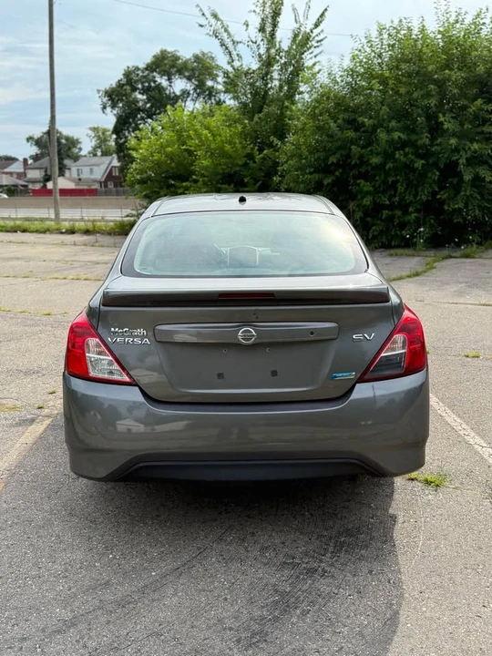 2016 Nissan Versa - Image 3 of 7