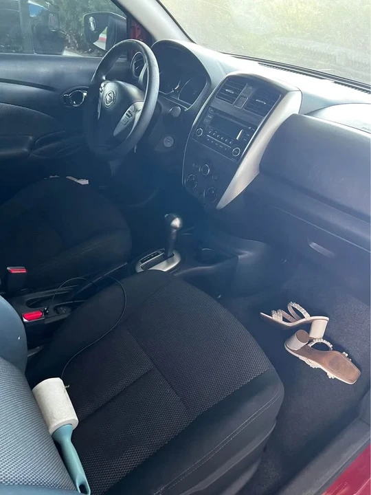 2016 Nissan Versa - Image 7 of 10
