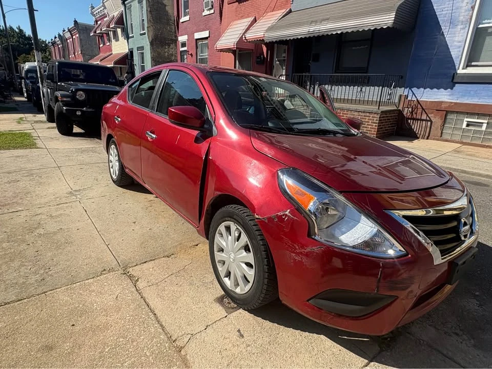 2016 Nissan Versa - Image 4 of 5