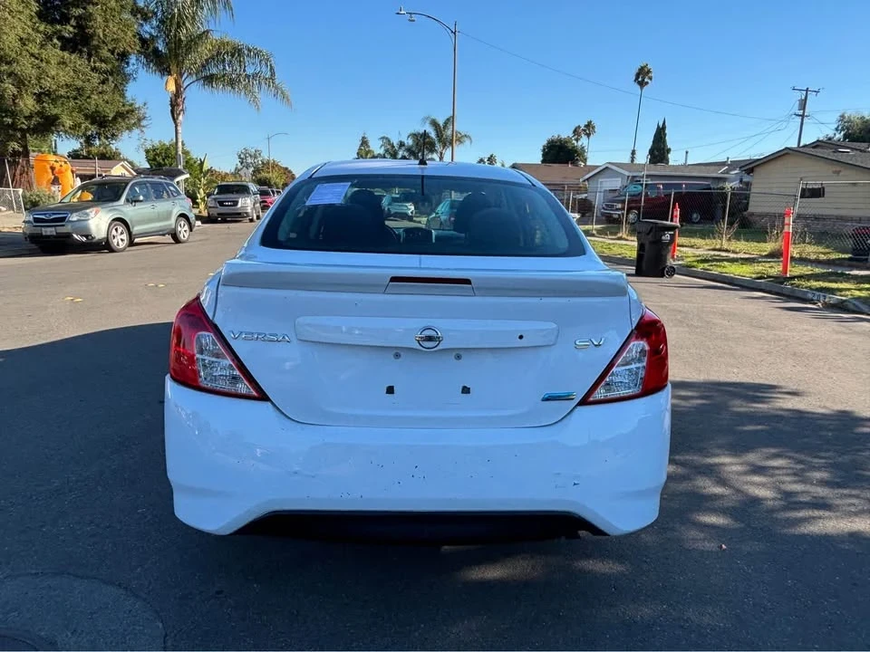 2016 Nissan Versa - Image 12 of 16