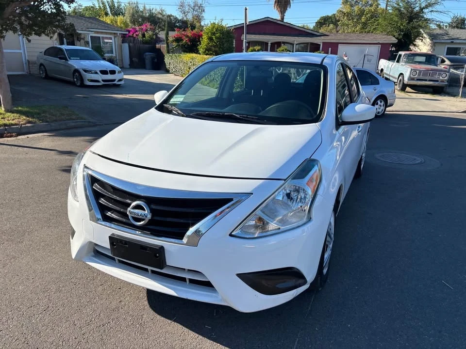 2016 Nissan Versa - Image 2 of 16