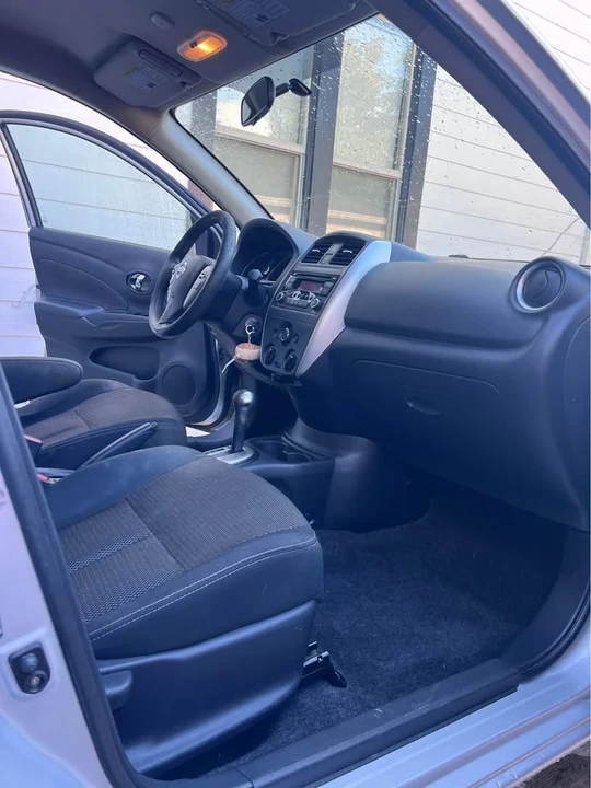 2016 Nissan Versa - Image 9 of 15