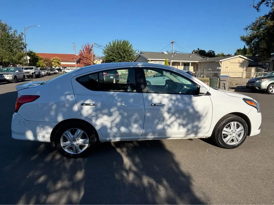 2016 Nissan Versa - Image 7 of 16