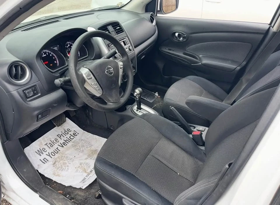 2016 Nissan Versa - Image 5 of 8