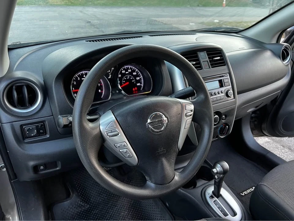 2016 Nissan Versa - Image 7 of 14
