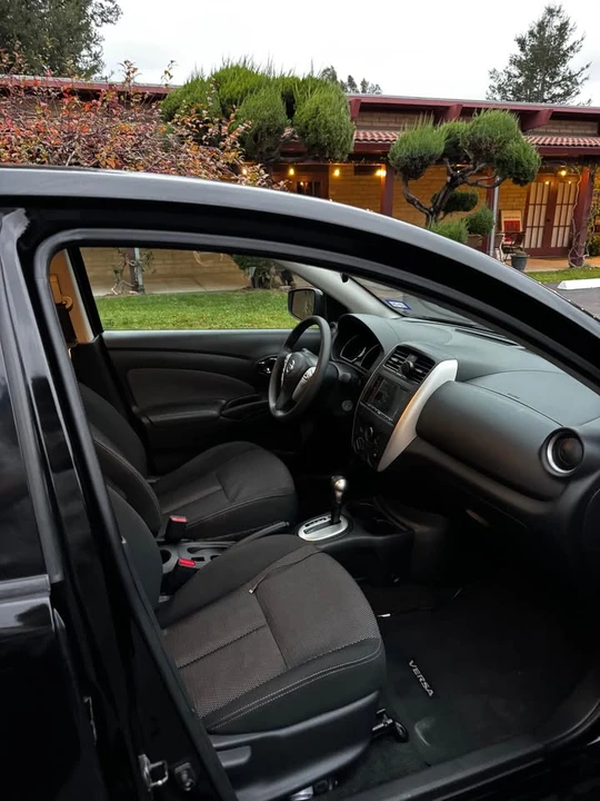 2016 Nissan Versa - Image 14 of 14