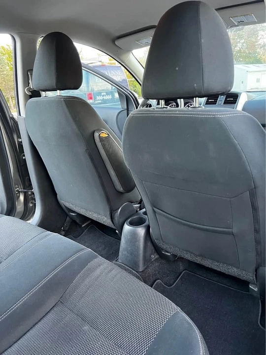 2016 Nissan Versa - Image 10 of 14