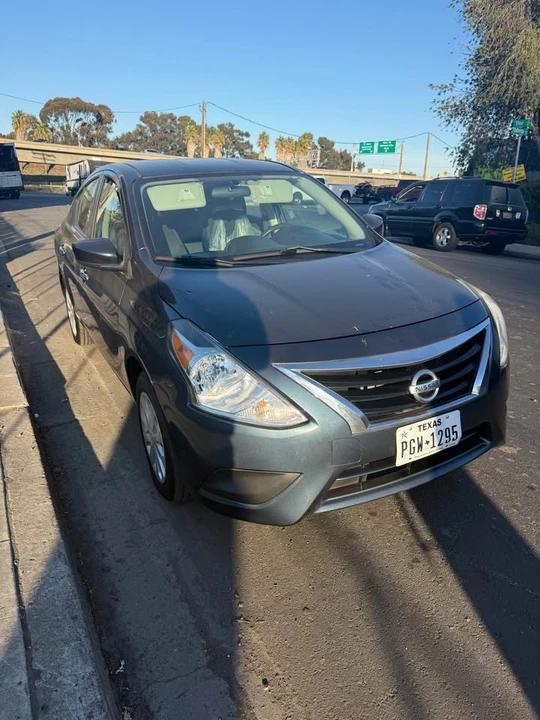 2016 Nissan Versa - Image 2 of 6