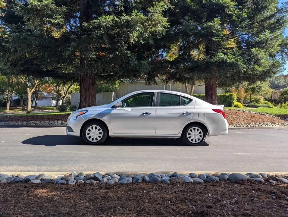 2016 Nissan Versa - Image 4 of 15