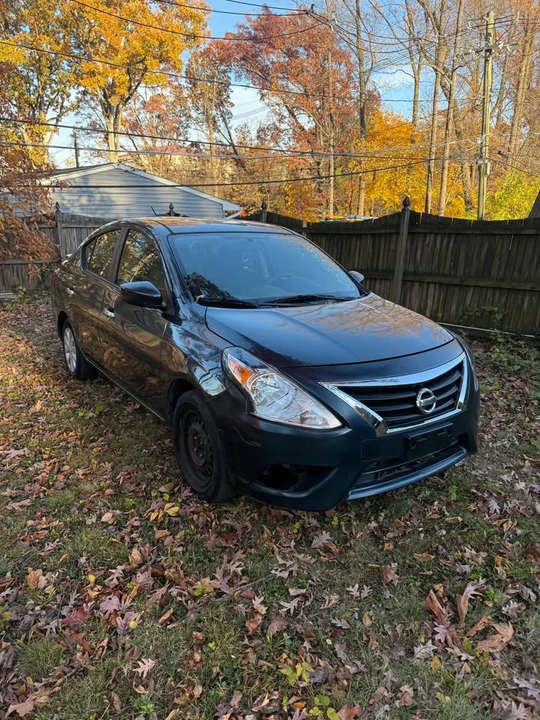 2016 Nissan Versa - Image 2 of 7