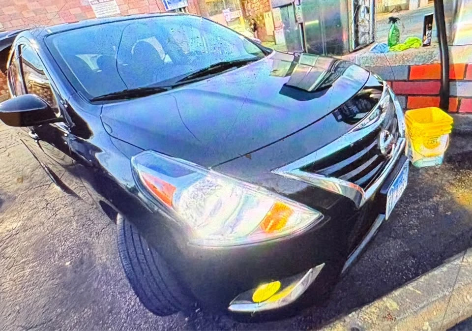 2016 Nissan Versa - Image 2 of 5