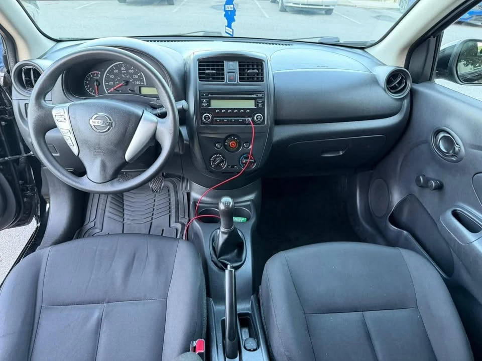 2016 Nissan Versa - Image 4 of 8