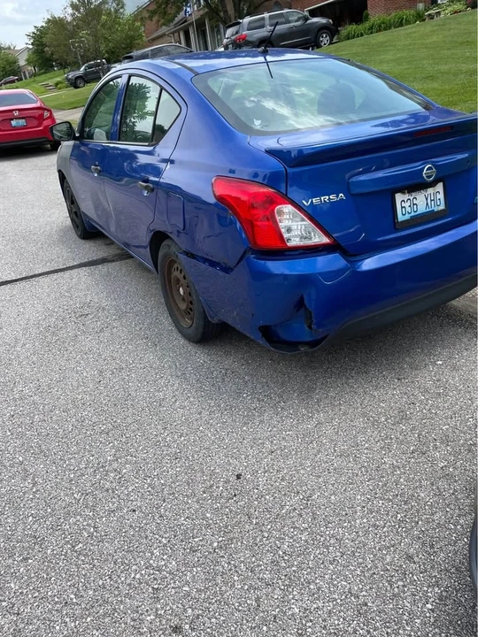 2016 Nissan Versa - Image 2 of 6