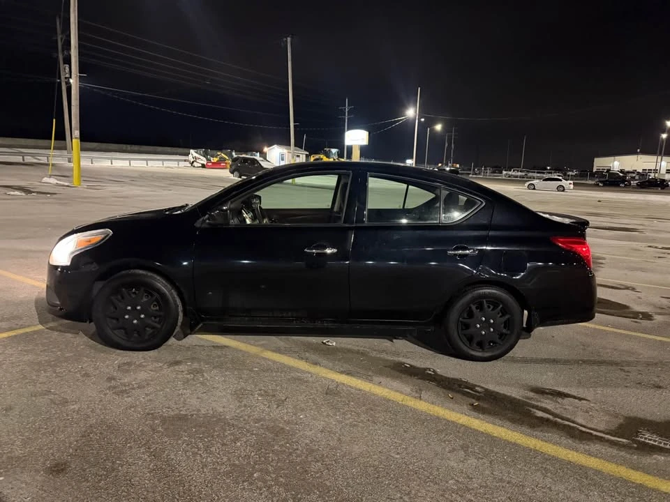 2016 Nissan Versa - Image 2 of 7