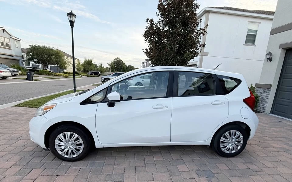 2016 Nissan Versa - Image 2 of 17