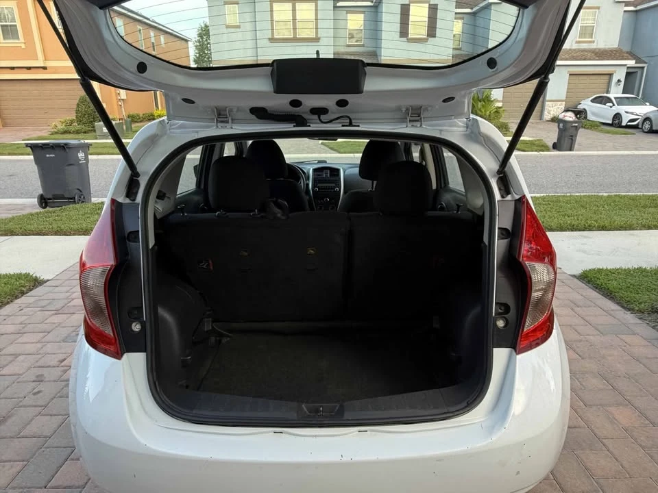 2016 Nissan Versa - Image 9 of 17