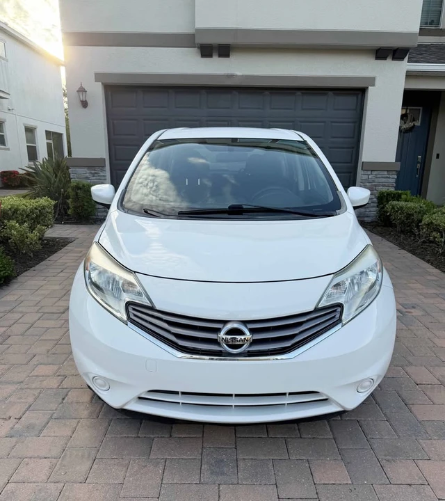 2016 Nissan Versa - Image 5 of 17