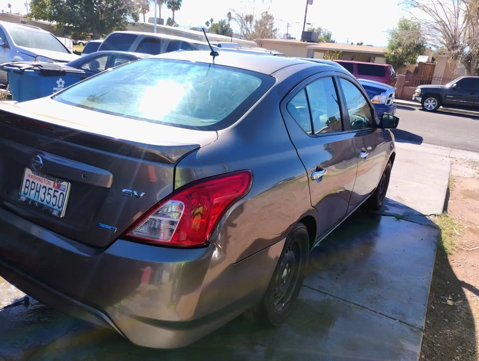 2016 Nissan Versa - Image 11 of 14
