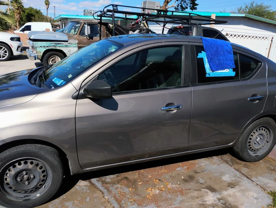 2016 Nissan Versa - Image 13 of 14