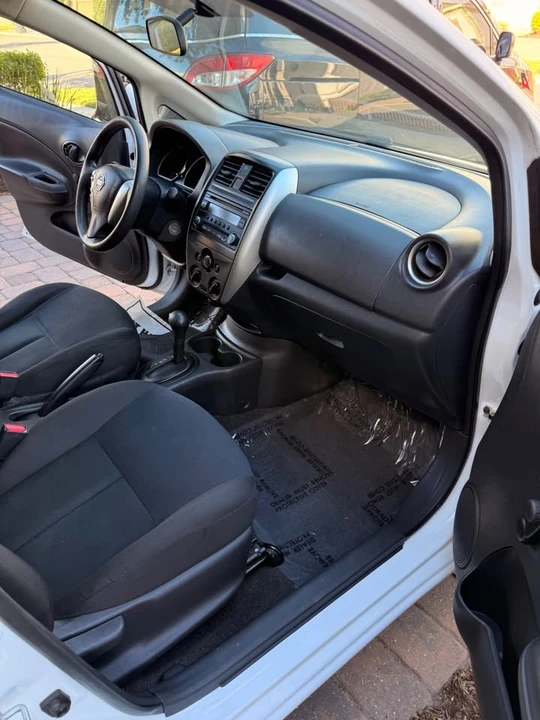 2016 Nissan Versa - Image 8 of 17