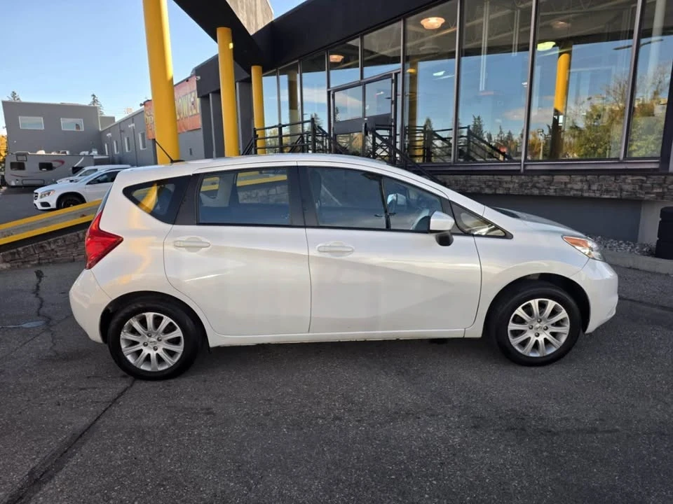 2016 Nissan Versa - Image 9 of 17
