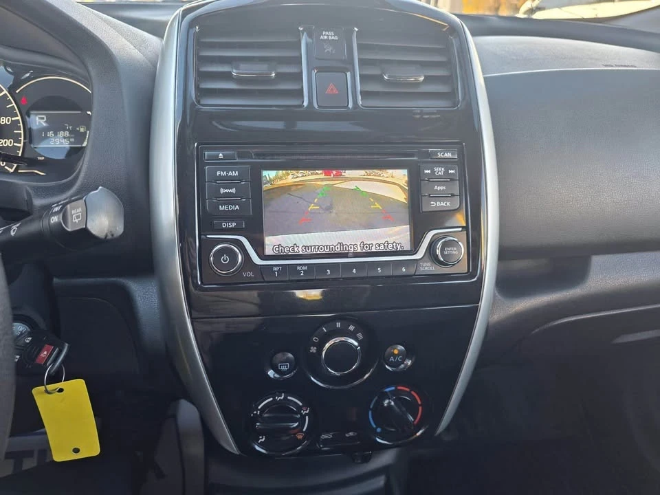 2016 Nissan Versa - Image 14 of 17