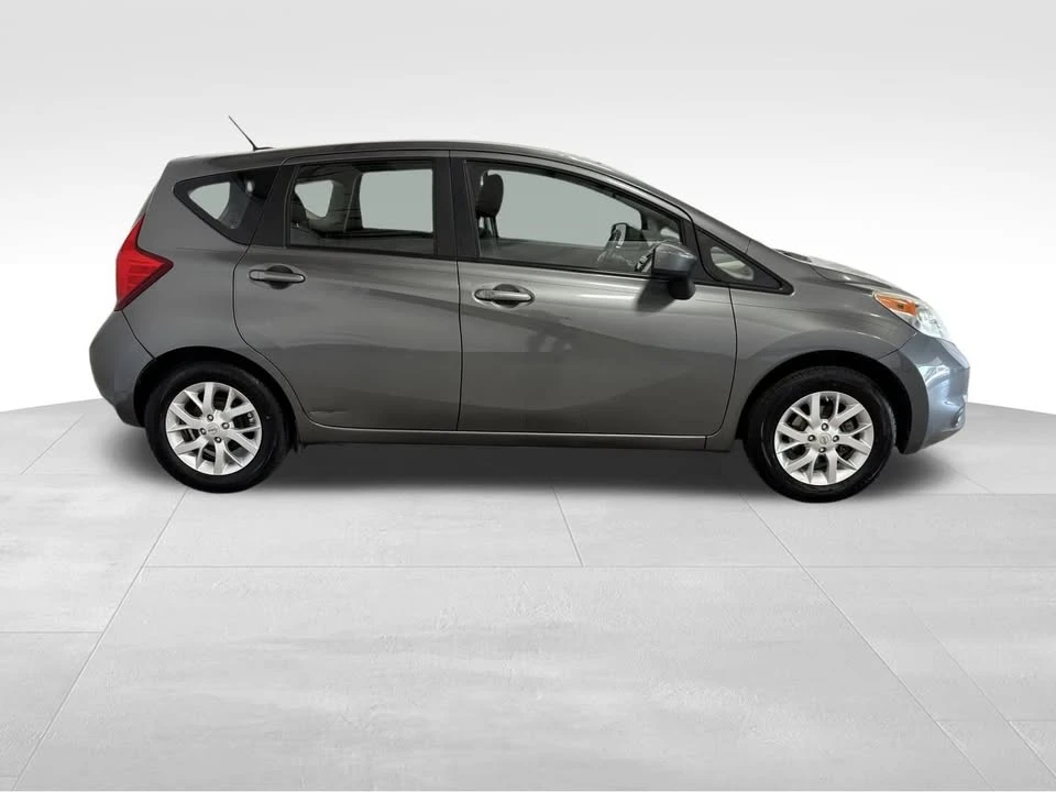 2016 Nissan Versa - Image 4 of 9