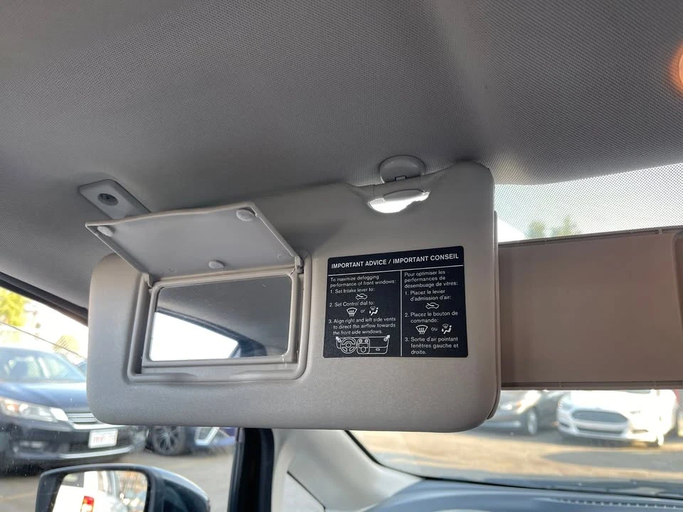 2016 Nissan Versa - Image 15 of 18