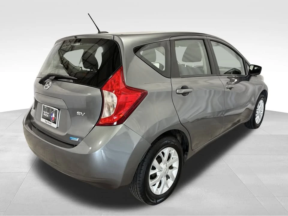 2016 Nissan Versa - Image 6 of 9