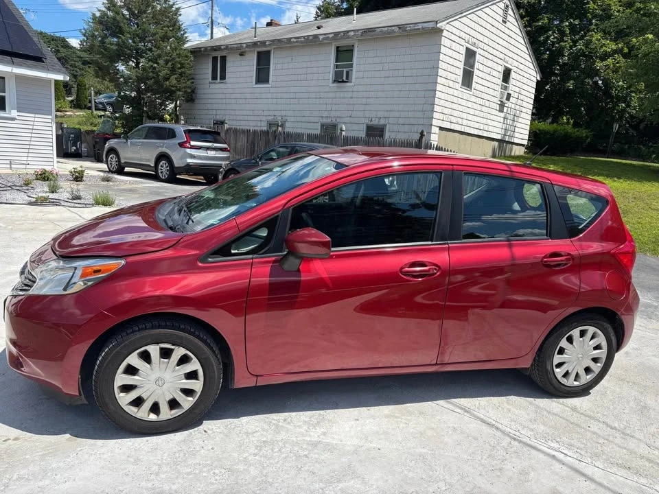 2016 Nissan Versa - Image 4 of 8