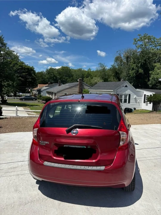 2016 Nissan Versa - Image 3 of 8