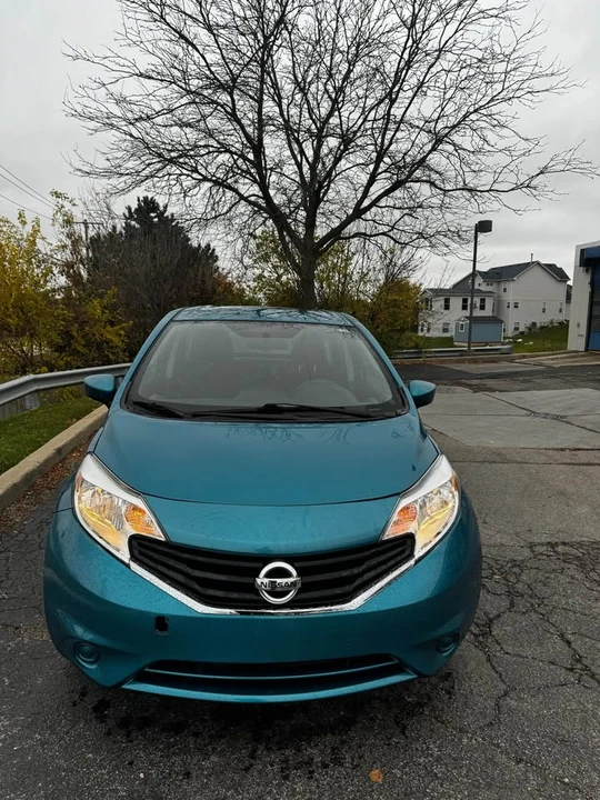 2016 Nissan Versa - Image 2 of 6