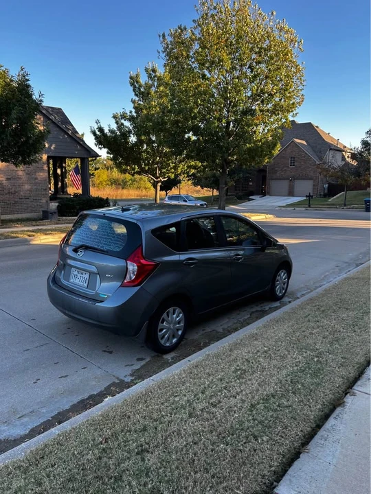 2016 Nissan Versa - Image 5 of 6