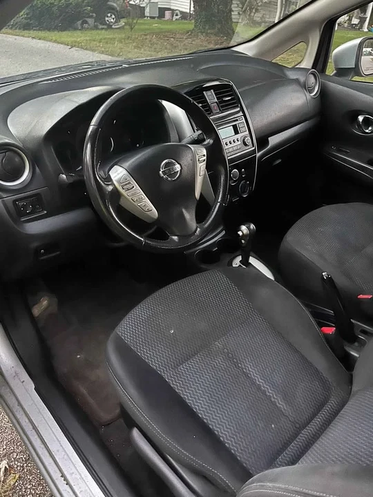 2016 Nissan Versa - Image 11 of 13