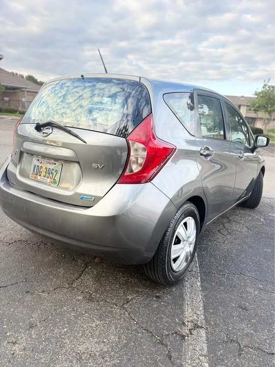 2016 Nissan Versa - Image 4 of 8