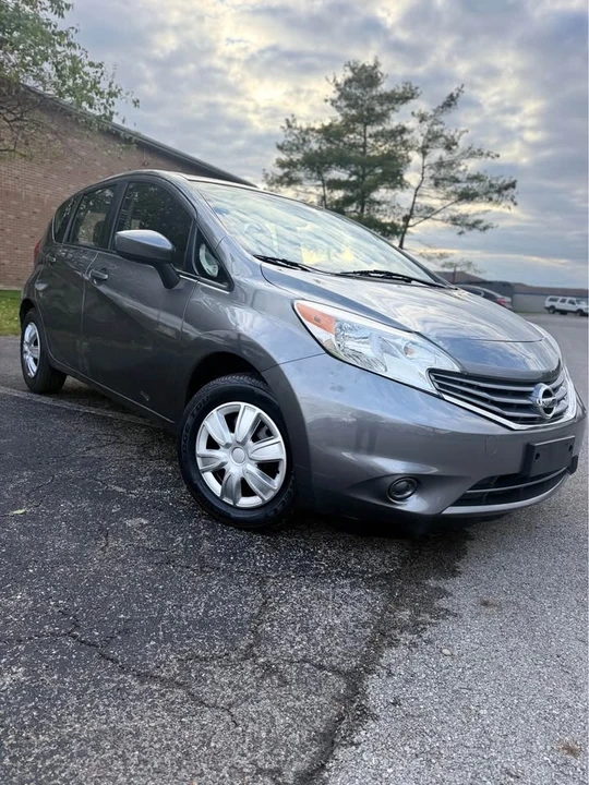 2016 Nissan Versa - Image 2 of 8