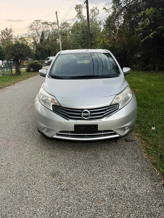 2016 Nissan Versa - Image 4 of 9