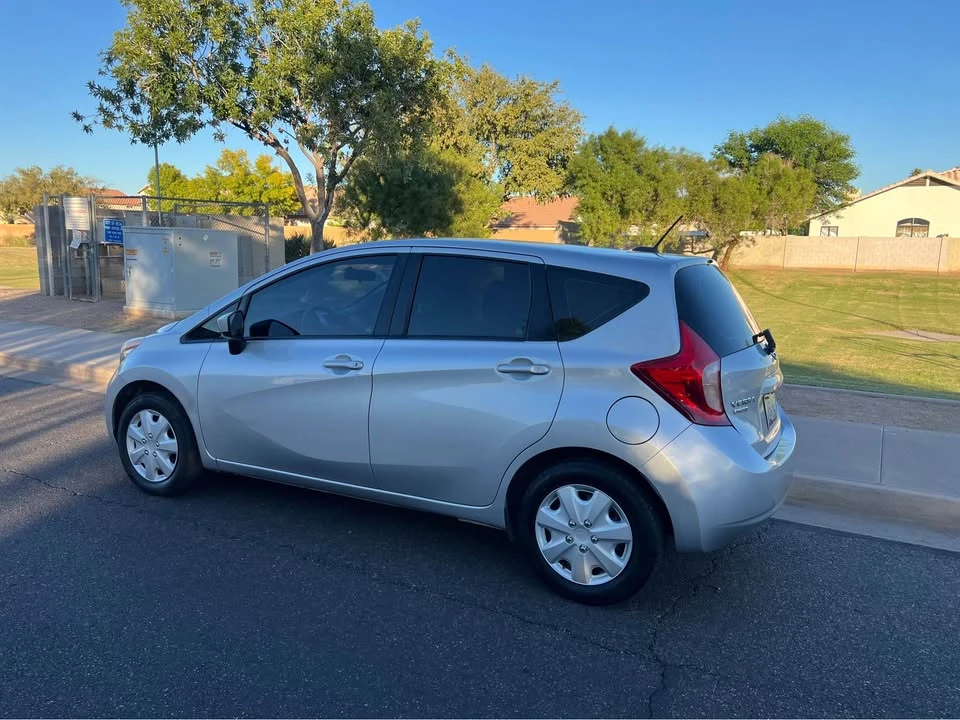 2016 Nissan Versa - Image 4 of 10