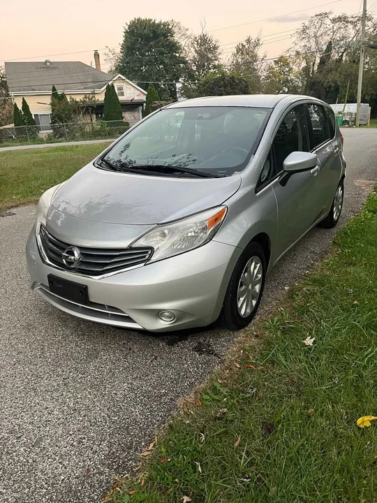 2016 Nissan Versa - Image 6 of 9