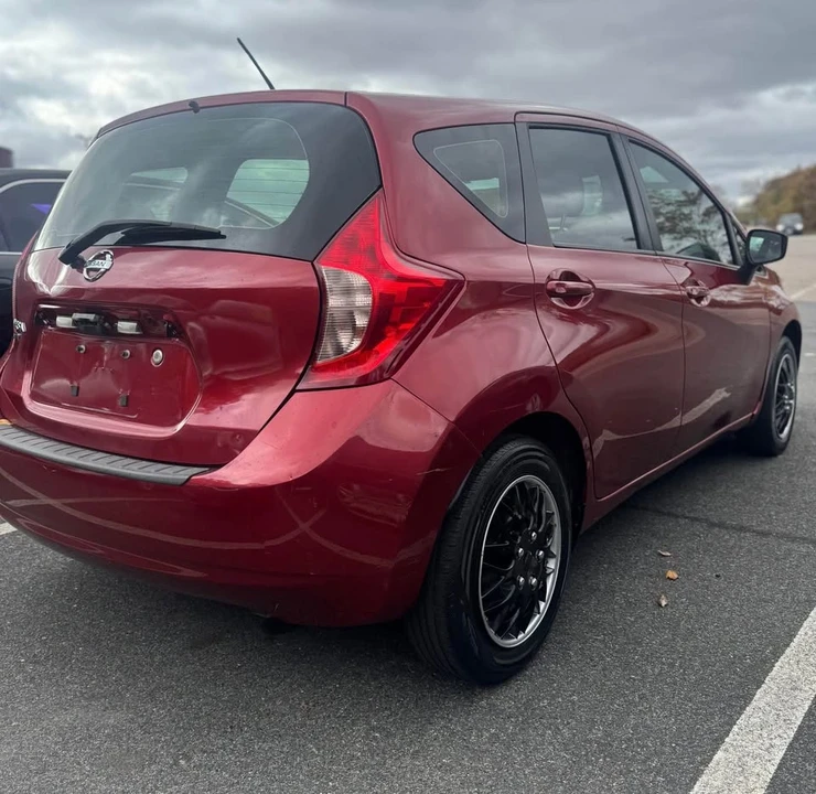2016 Nissan Versa - Image 3 of 9