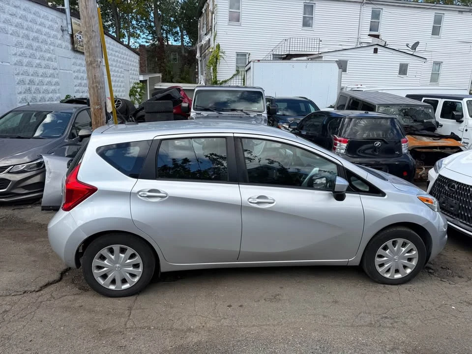 2016 Nissan Versa - Image 3 of 9