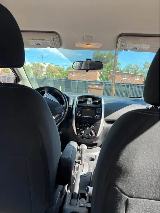 2016 Nissan Versa - Image 13 of 19