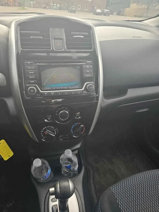 2016 Nissan Versa - Image 10 of 13