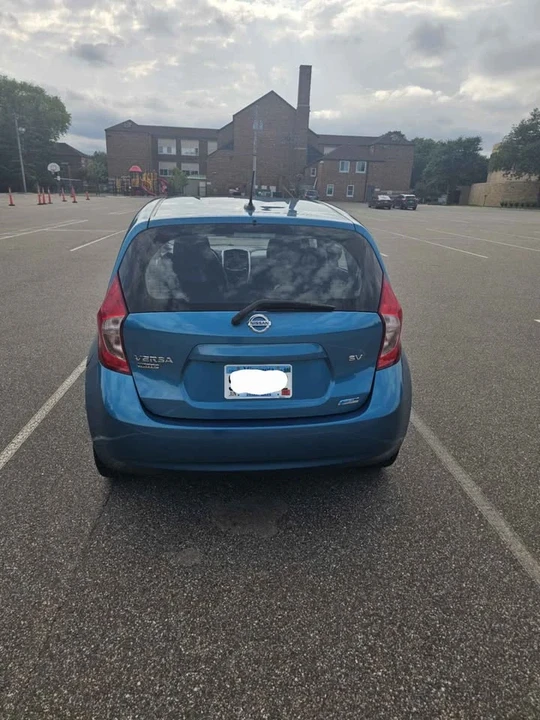 2016 Nissan Versa - Image 7 of 13