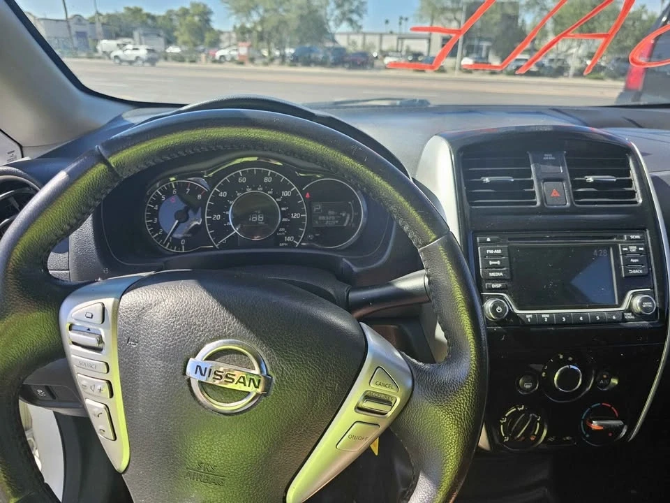 2016 Nissan Versa - Image 9 of 9