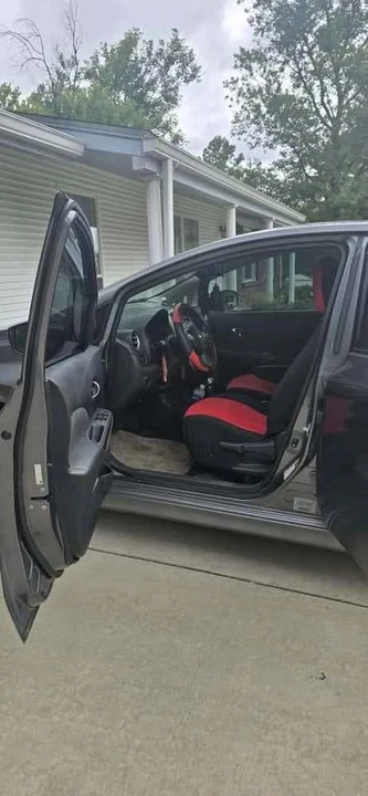 2016 Nissan Versa - Image 4 of 9