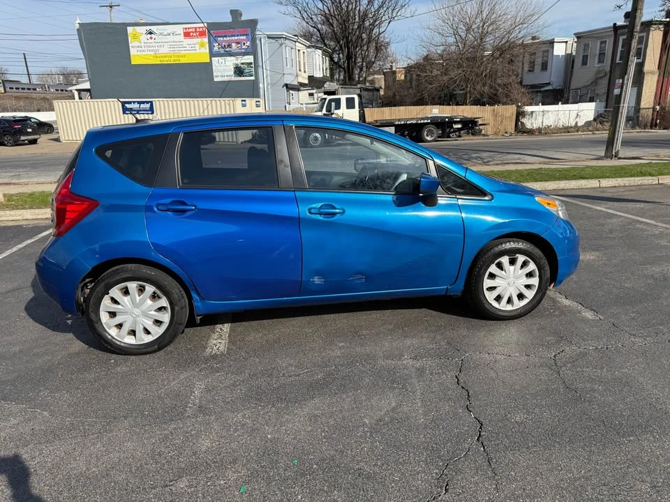 2016 Nissan Versa - Image 9 of 12