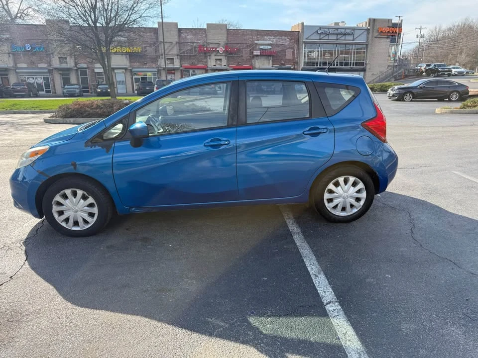 2016 Nissan Versa - Image 8 of 12