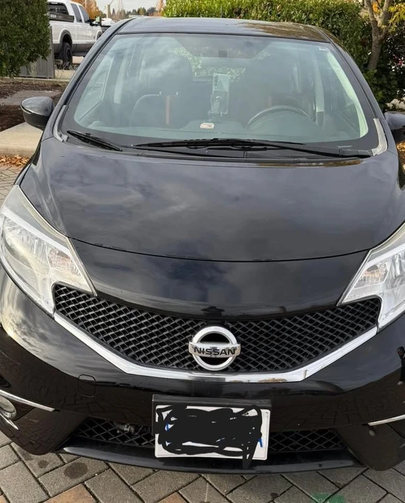 2016 Nissan Versa - Image 2 of 10